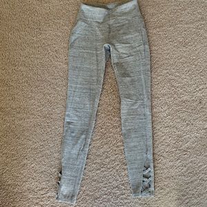 NWOT Gap grey leggings